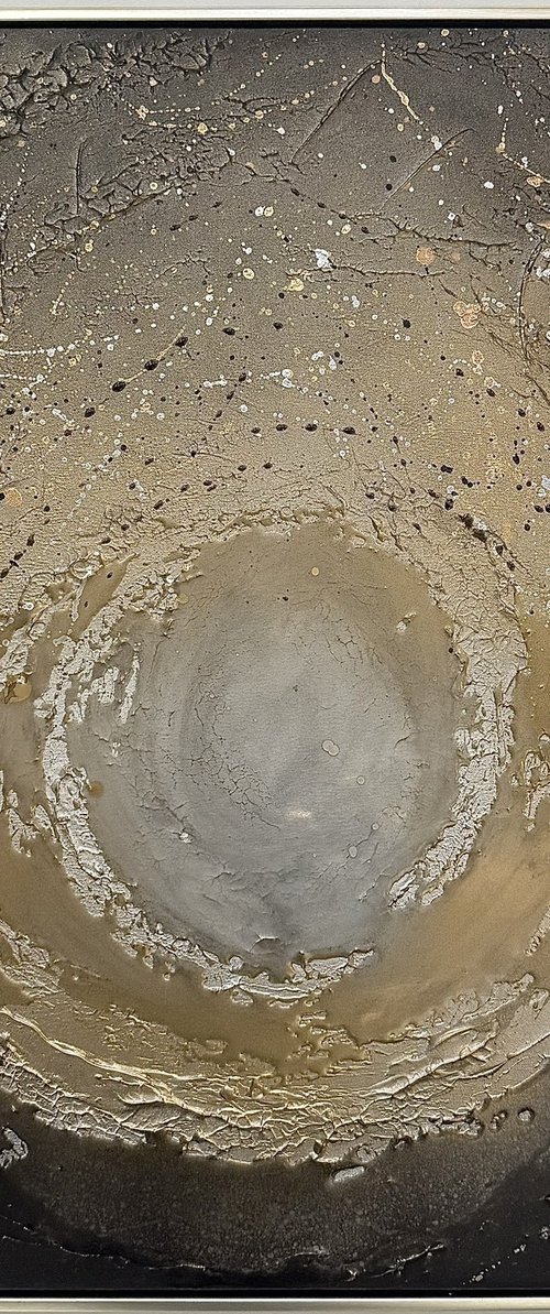 Gold And Black Abstract Painting – Gold Ebony by Sarah Berger