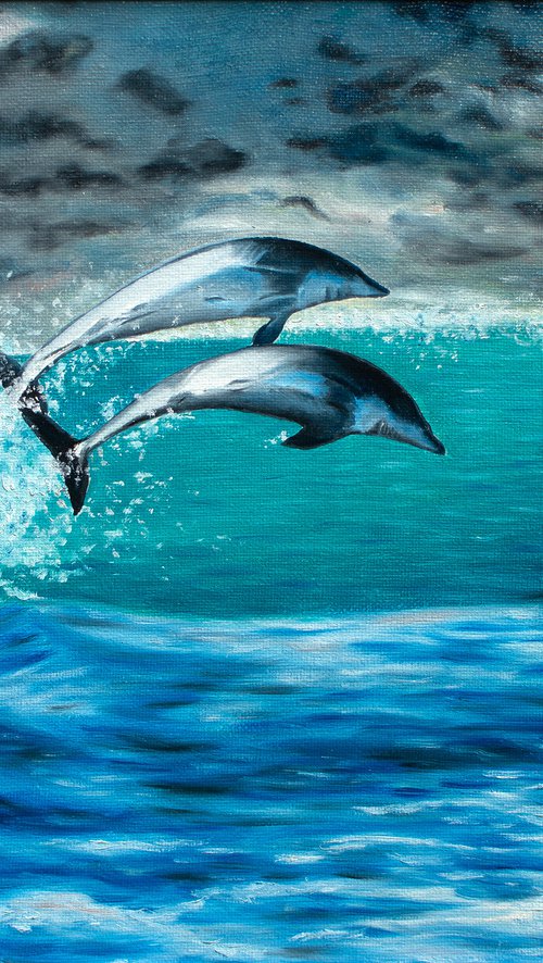Outrunning the waves together by Vera Melnyk