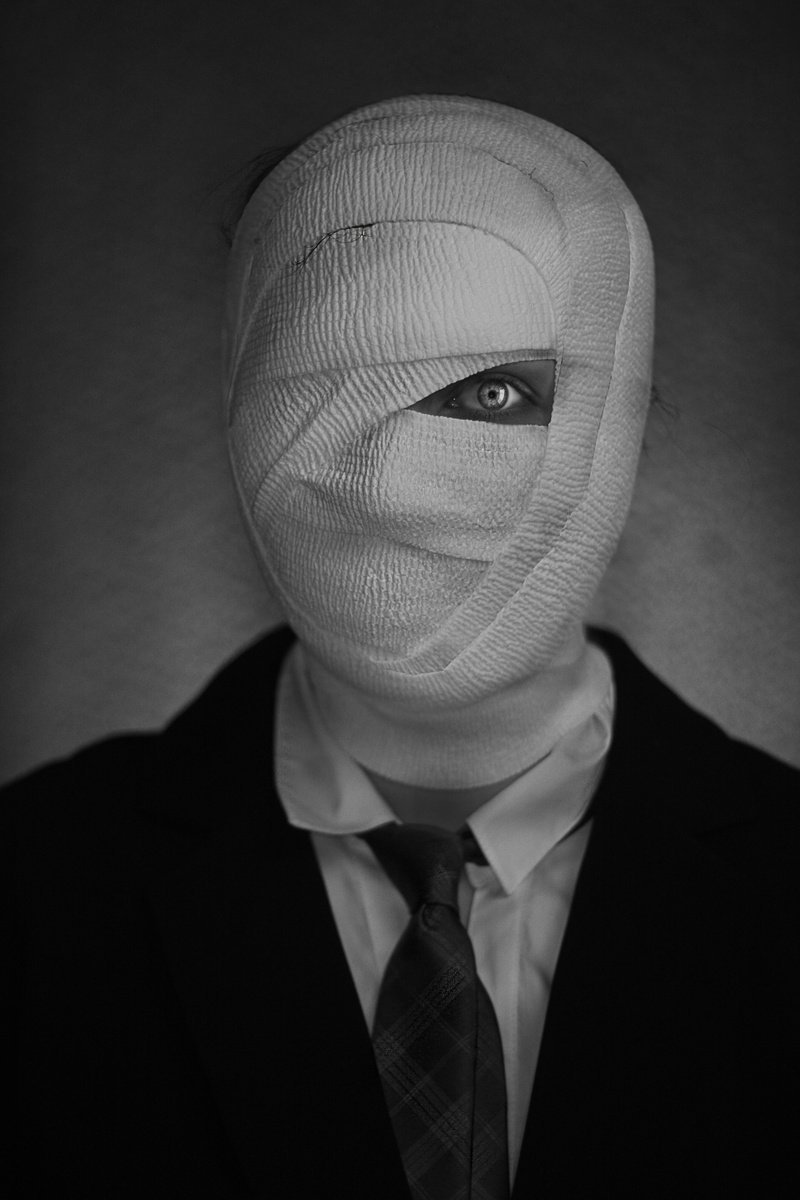 Mask No.06 by Tanvir Azad
