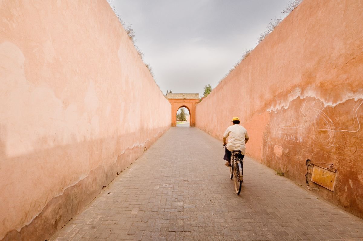 Exiting the Marrakesh Medina. (29x21cm) by Tom Hanslien