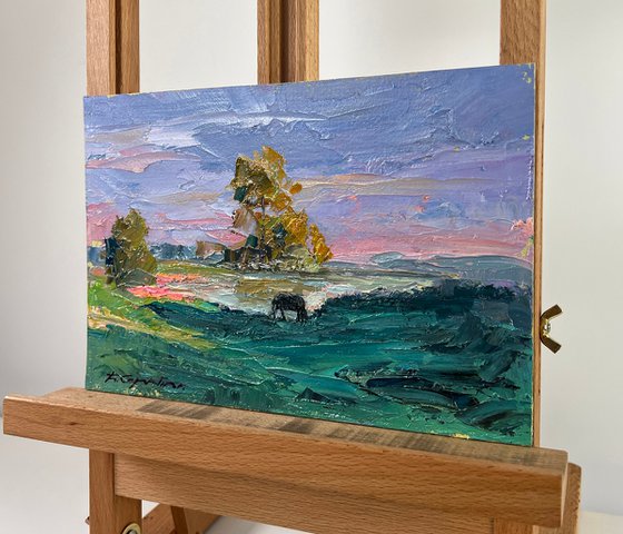 A Quiet Night Passes Among the Grasses