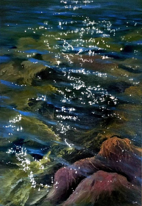 Music of the sea. Transparent water. Large