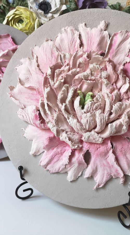 Giant peony-round panel with a flower, 30x30x4 cm by Irina Stepanova