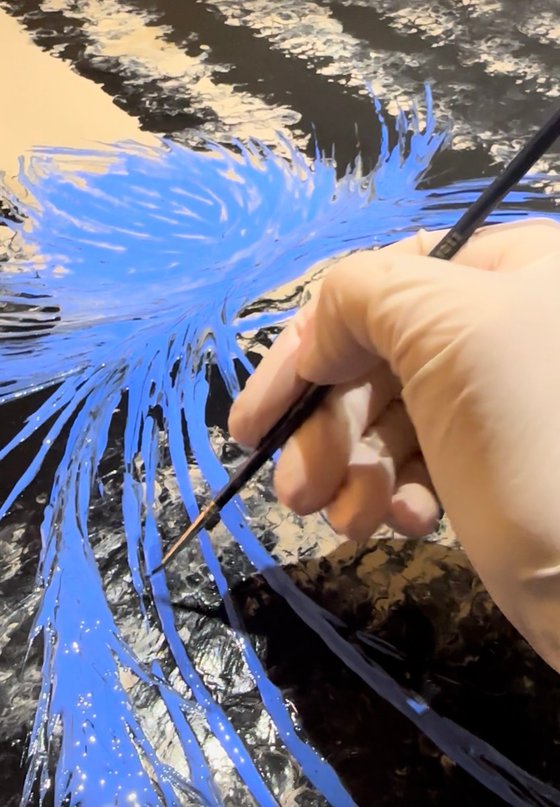 VERTIGO - Black Shampagne Cobalt Art