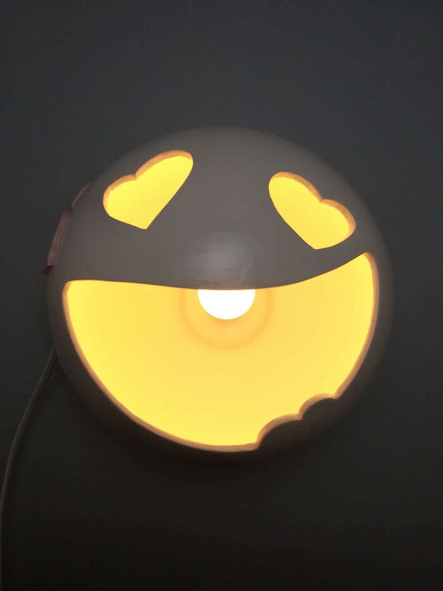 Urban And Pop Portrait Clay Sculpture By Zlatina Krusteva, 7 X 7", "Heart-Eyes Smiley", Original Artwork