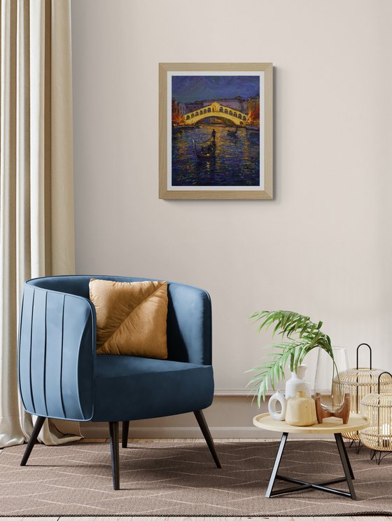 Rialto Bridge. Venice evening