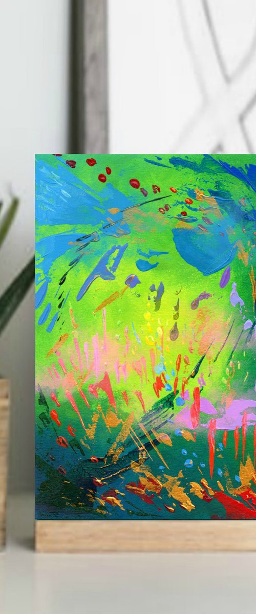 Mini Abstract 2 by Lisa Mann