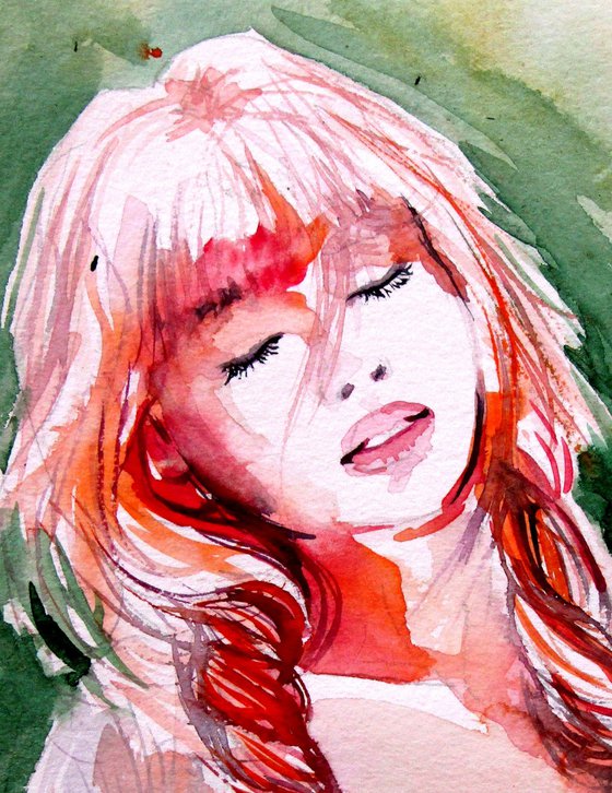 Dreamer blondie girl