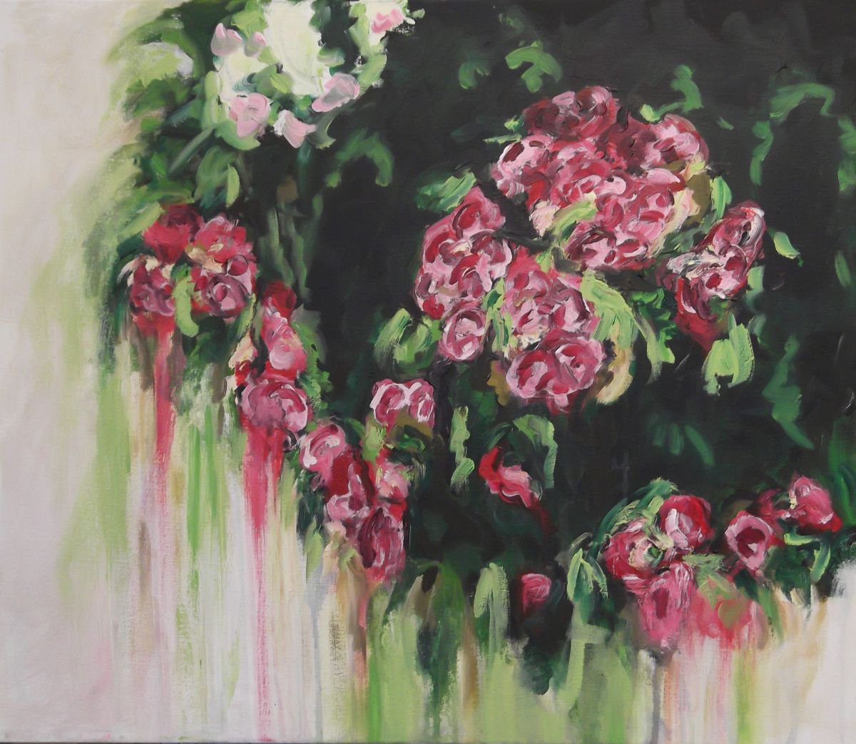 Through the garden - Roses by Cecilia Virlombier