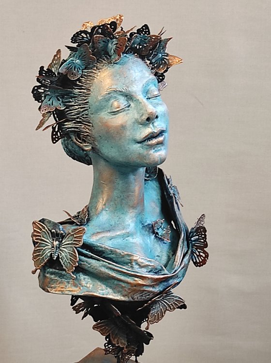 "Butterfly Soul" mixedmedia sculpture 52x30x20cm.