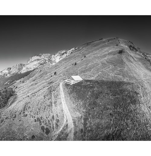 The Alpine sheepfold by Alain Gaymard