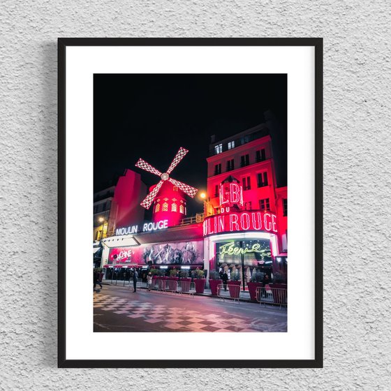 MOULIN ROUGE