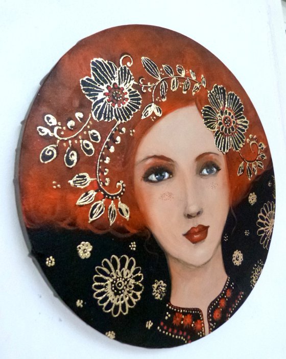 Loulou 30 cm round canvas.