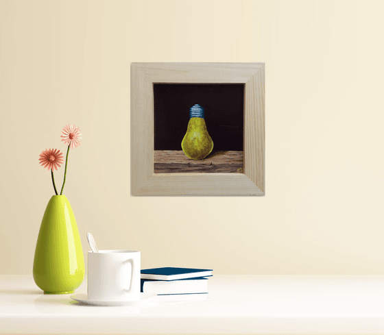 Pear light