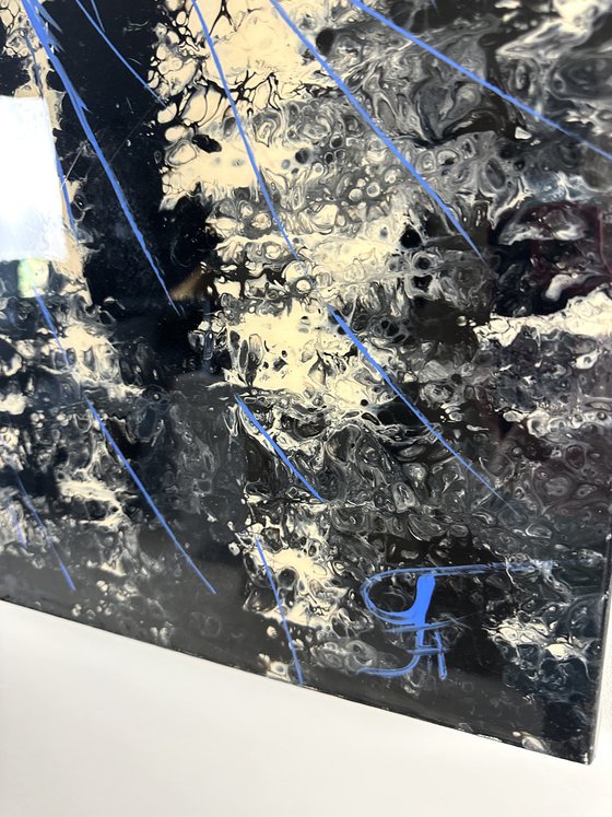VERTIGO - Black Shampagne Cobalt Art