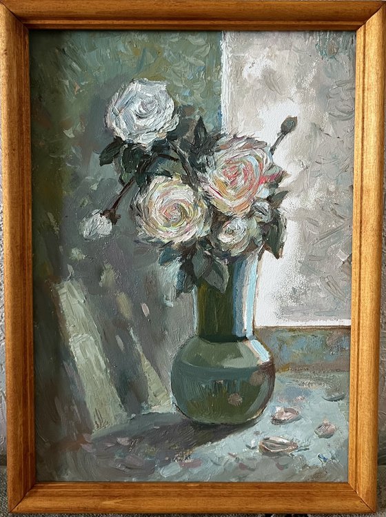 Roses in a vase, still life