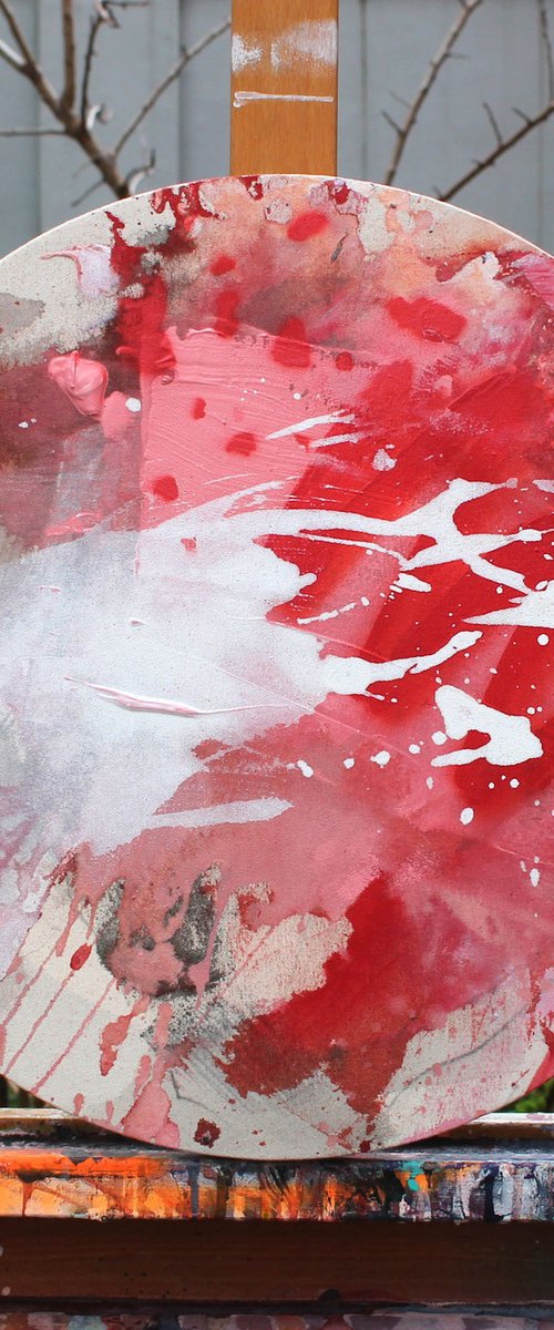 Drink In some Red (Circle) by Daniela Schweinsberg