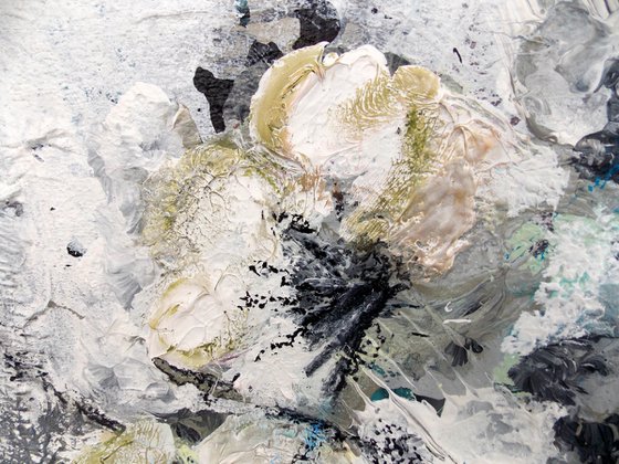 IN THE FRENZY OF ABSTRACT FLOWERS 2