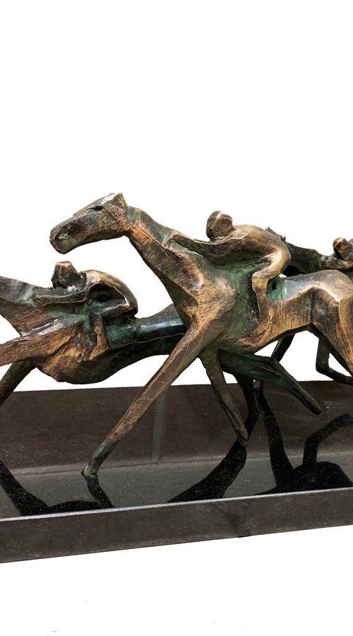 Horse race by Toth Kristof