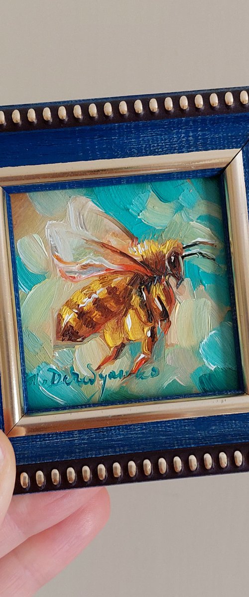 Bee by Nataly Derevyanko