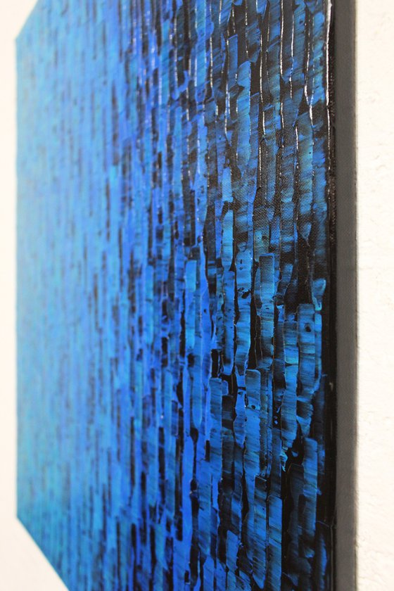 Iridescent blue gradient