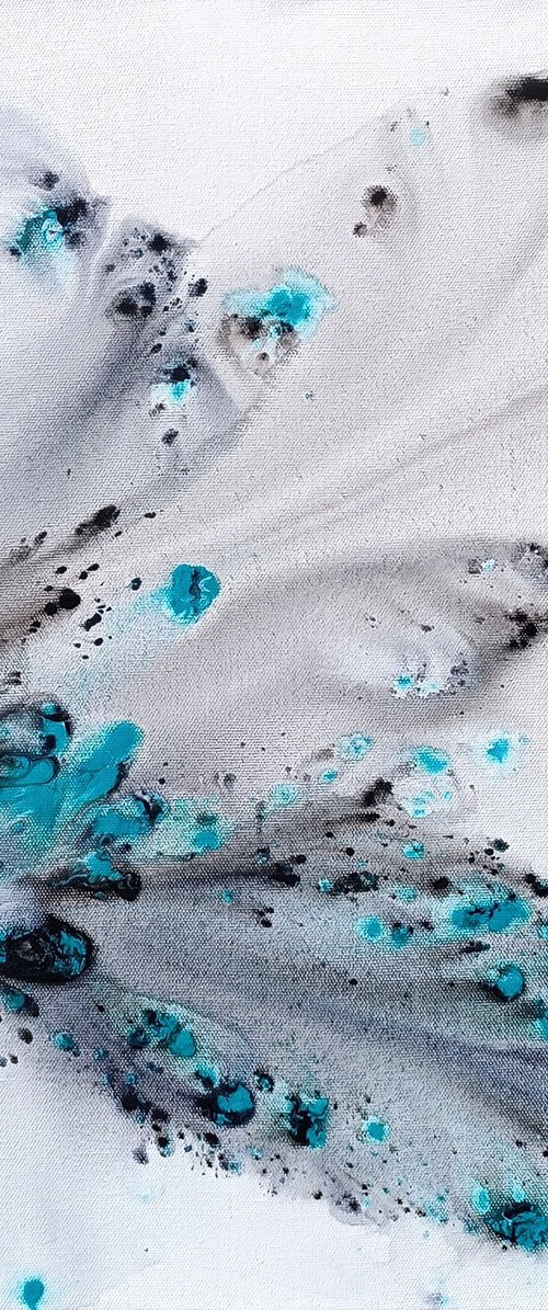 Nature 568 — Abstract Turquoise Burst by Muriel Napoli