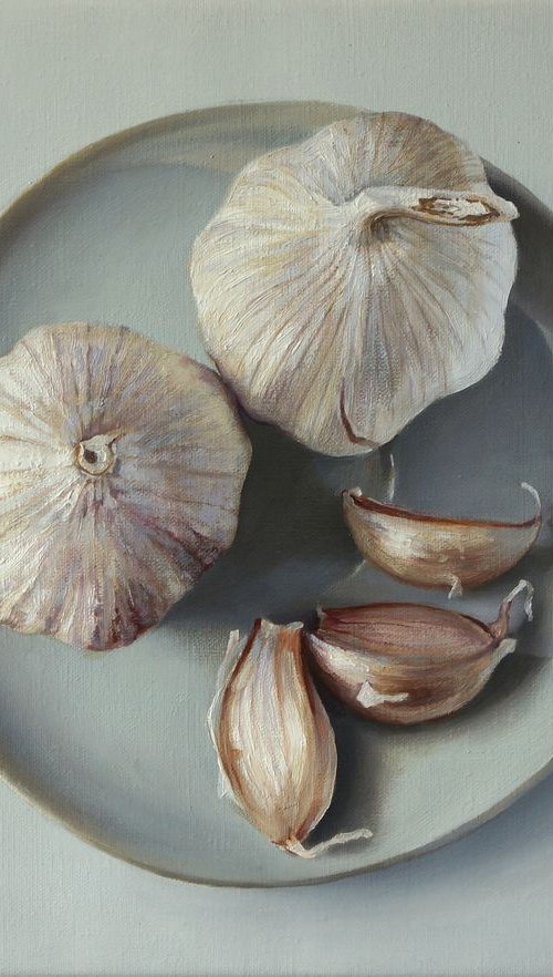 garlic by Sergej Sologub