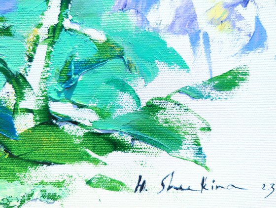 White lilies . Morning garden