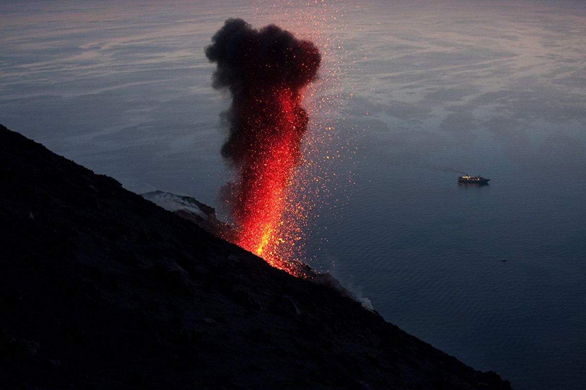 Volcano Explosion by Chiara Vignudelli