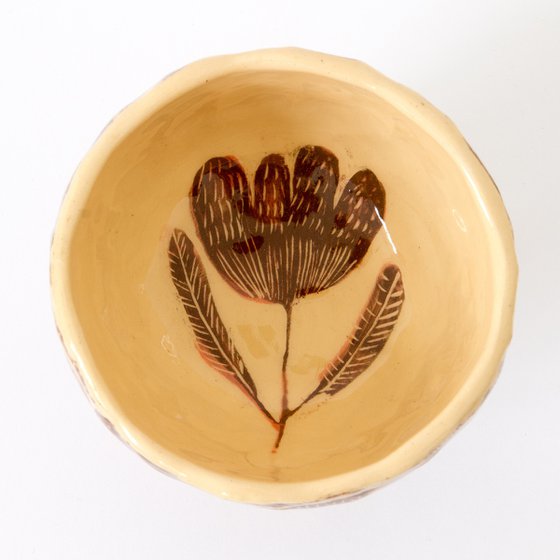 Ceramic bowl "Lions" 10.5x9.5 cm / 4.13х3.74 inch