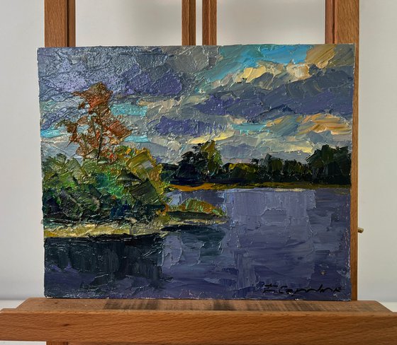 A Moment before the First Drop of Rain