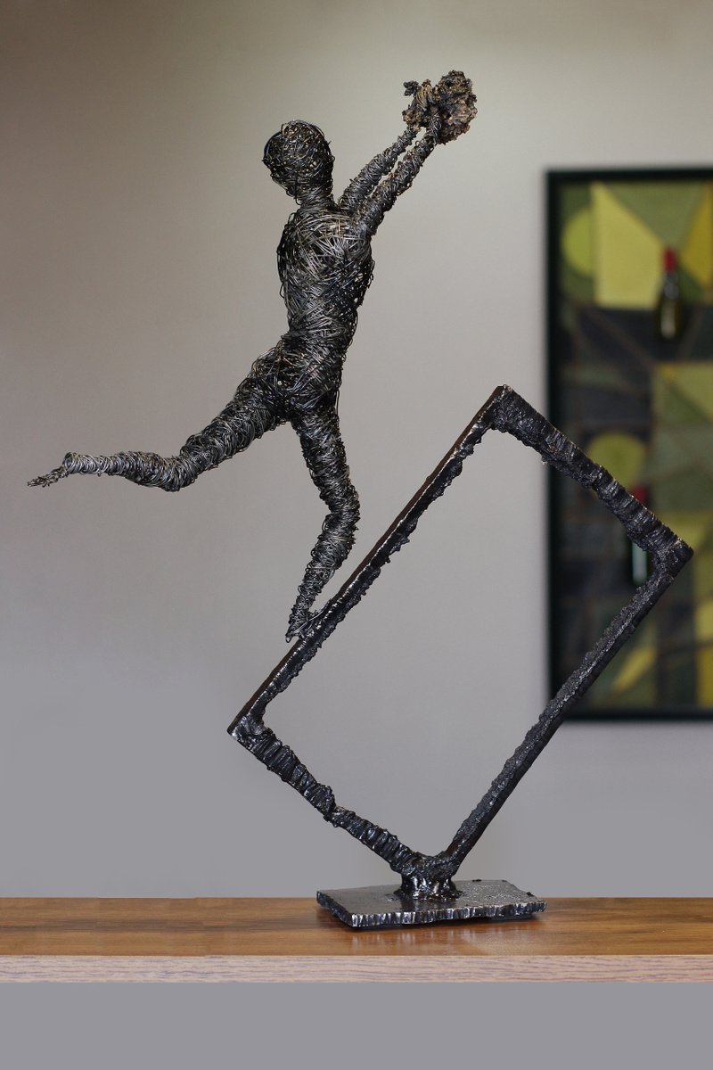 Abstract Portrait Sculpture By Karen Axikyan, 19 X 22", Meteor Hunter, Original Artwork