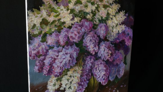 The Bouquet of Aromatic Lilacs
