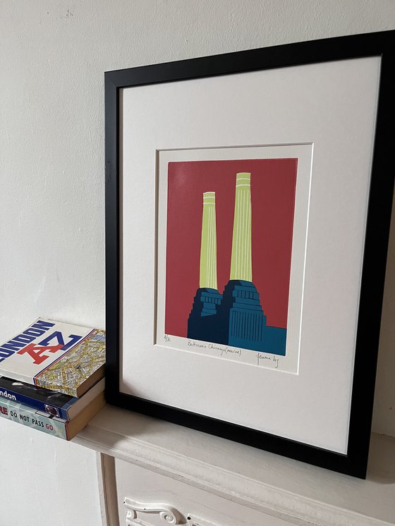 Battersea's Chimneys (marine)