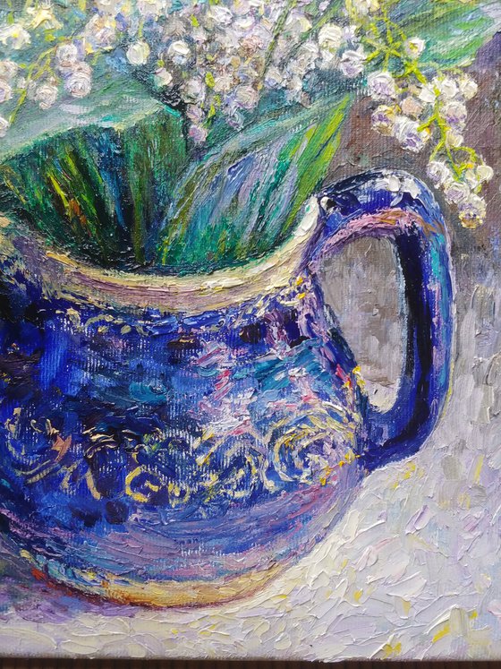 Spring is ultramarine.