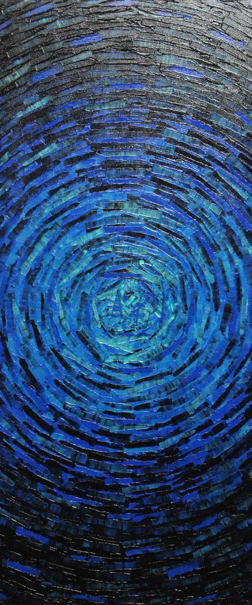 Iri. Blue Fragmented Burst by Jonathan Pradillon