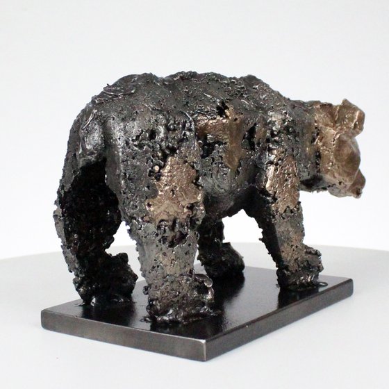 Bear 110-21 - Metal animal sculpture - bronze and steel lace