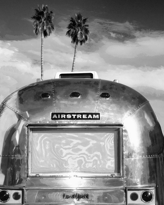AIRSTREAM VOYAGE