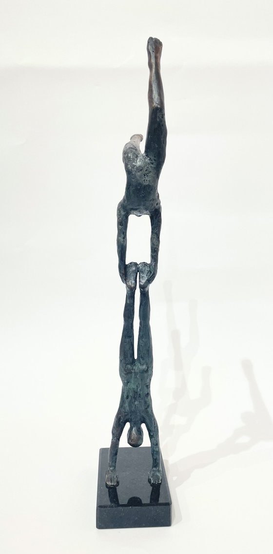 Acrobats Balance, no.VI/VIII