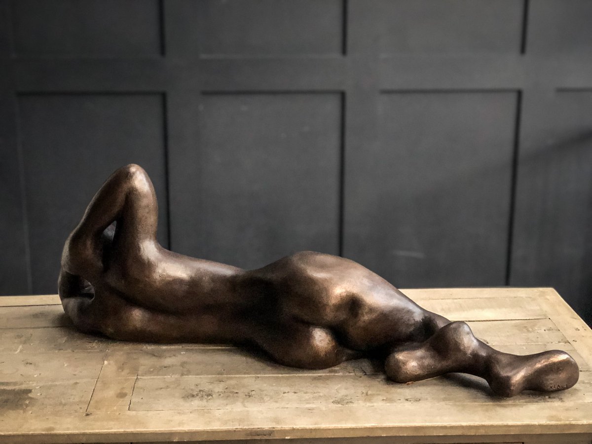 Scarlett in bronze resin by Clare Dabinett