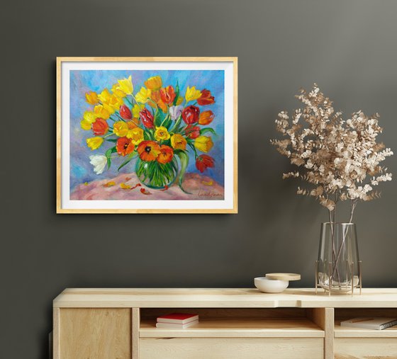 Colorful tulips in a vase