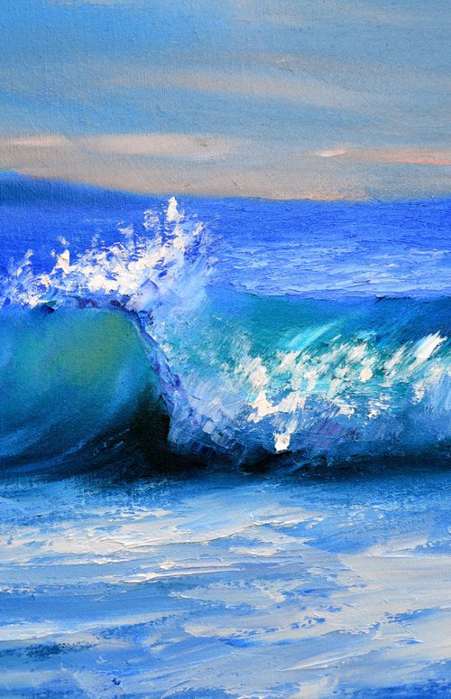 Beautiful wave by Elena Lukina