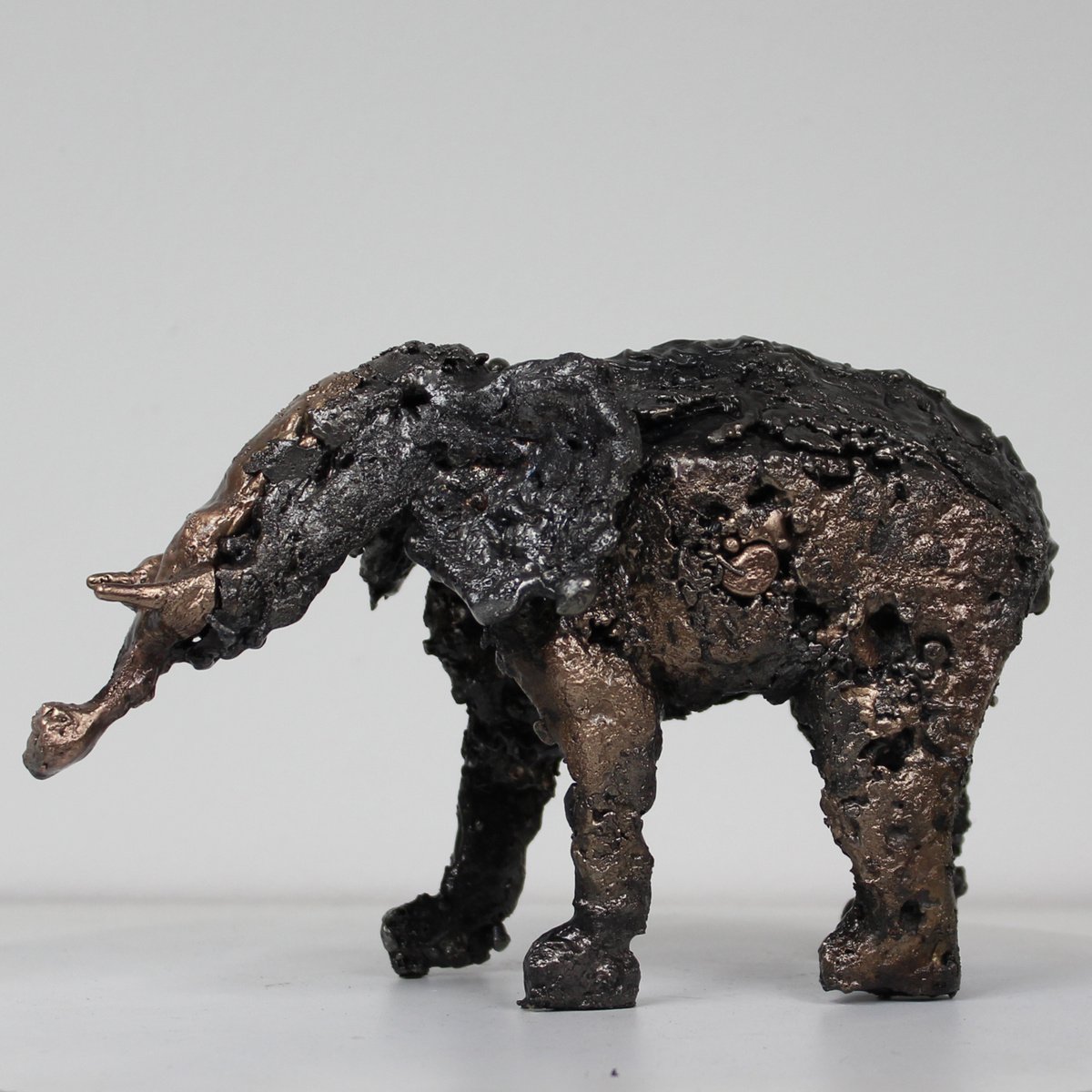 Elephant B - Metal animal sculpture - bronze and steel lace by Philippe Buil