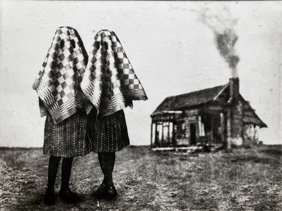 Ghostly Sisters