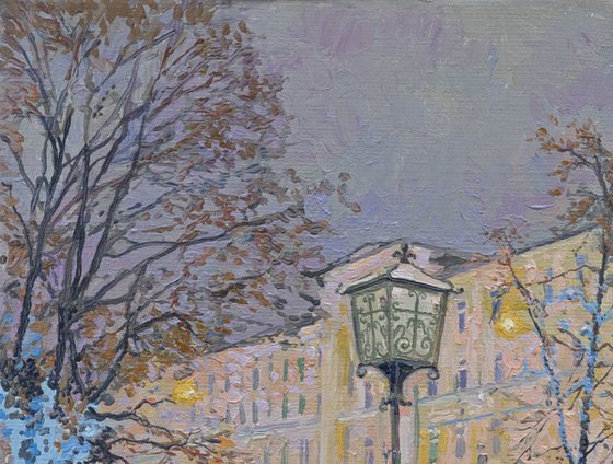 Lubyansky Proyezd at night