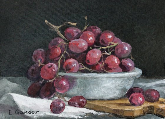 Red grapes. 24x18
