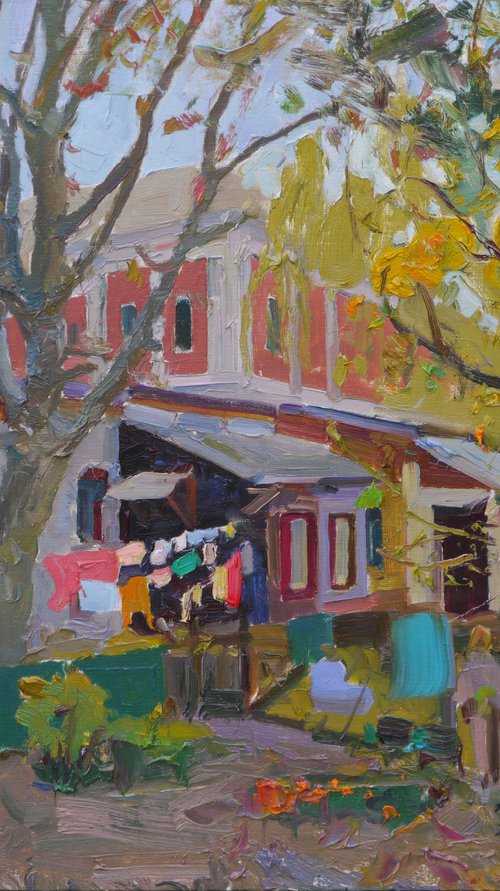 Courtyard near the House of Culture of Builders by Victor Onyshchenko