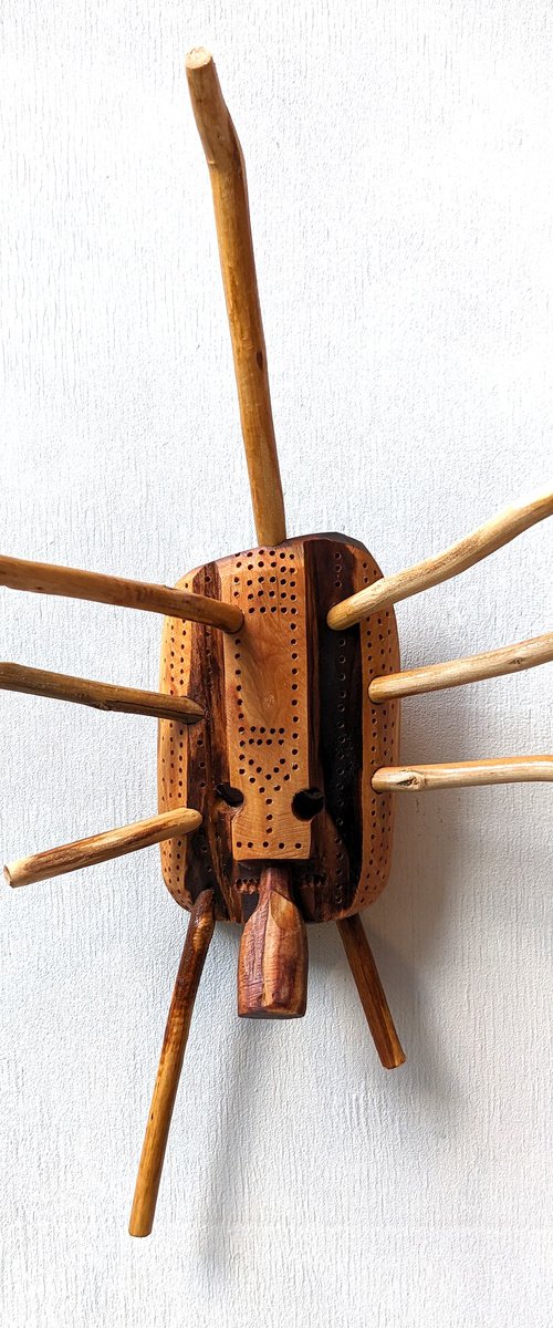 Small wooden mask by Ulugbek Doschanov