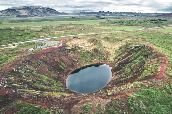 ICELAND GREEN HOLE