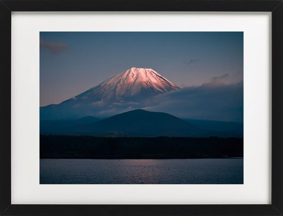 MAGICAL FUJI SUNSET